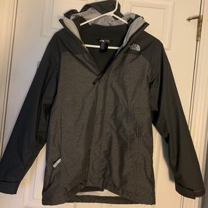Boys North Face Youth Triclimate L(14-16)